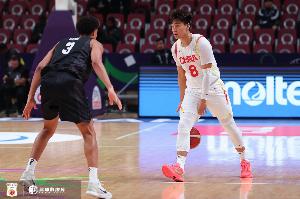 趙睿：中國男籃需要一個絕對領(lǐng)袖 不管能否打進都得出來勇于承擔