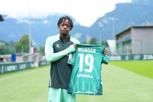 賣便宜了！尤文今夏1000萬歐出售姆班古拉，如今德甲3場1球3助攻