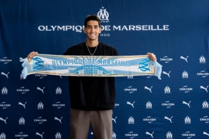 記者：馬賽后衛(wèi)阿格德頭部遭撞擊，無緣出戰(zhàn)皇馬