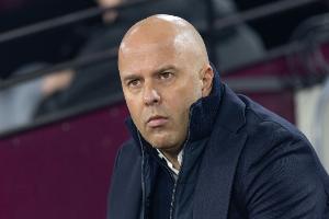 斯洛特：比賽本不需要絕殺，維爾茨22歲第一次出國踢球，給他時間