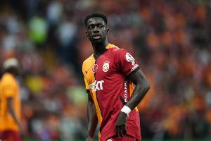 歐冠單場(chǎng)比賽打進(jìn)2粒烏龍球，加拉塔薩雷是16-17賽季以來(lái)第6隊(duì)