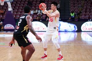 雷蒙：只要中國男籃需要我上場 自己上去就是拼刺刀