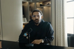 小波特：內(nèi)向的吹楊也開了播客 他說不想因?yàn)榕c眾不同就遭人非議