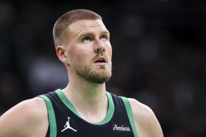 波津：想把綠軍奪冠經(jīng)驗(yàn)帶給老鷹 特雷-楊是最好的傳球手之一