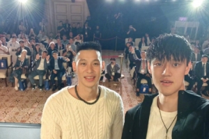 聚首澳門！媒體人曬林書豪曾凡博合照：兩任首鋼7號(hào)相聚了