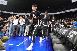 媒體人：小曾沒展示出真正實力 身體和籃網沒給設計戰(zhàn)術是原因