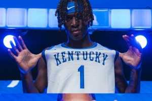 不差錢！NCAA肯塔基男籃新賽季球員薪資預(yù)算約為2200萬美元