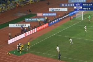 周定洋剪刀腳飛鏟引發(fā)兩隊(duì)沖突！最終張修維、周定洋各吃一黃！