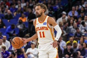 核心控衛(wèi)！特雷-楊上半場6中3得到10分2板8助 罰球4中3