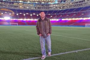 世體：梅西今天要到阿根廷隊(duì)報(bào)到，在此之前他選擇先回諾坎普看看