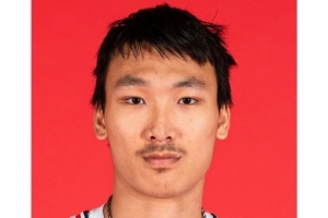 媒體人：淡厚然不在防守&籃板多表現(xiàn) 或會(huì)被競(jìng)爭(zhēng)對(duì)手頂替首發(fā)位置