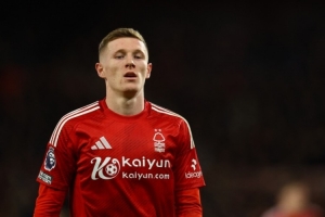 英媒：曼聯(lián)計劃明夏買中場，沃頓和安德森冬窗很難簽下且價格昂貴