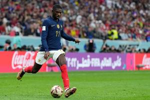 法國(guó)隊(duì)醫(yī)批巴黎隊(duì)醫(yī)：他又不是上帝，巴黎對(duì)待登貝萊和杜埃雙標(biāo)