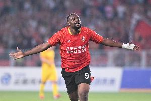 姆本扎：中甲金靴離不開(kāi)隊(duì)友；中超節(jié)奏快對(duì)抗高我也很期待