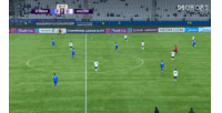 申花開場兩獲良機(jī)！路易斯門前包抄+頭球攻門，均被神戶球員擋出