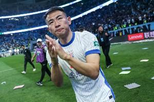 媒體人：于漢超今天前往教練員培訓(xùn)班，下賽季將成申花教練成員