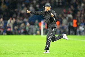 輕松拿下？拜仁對(duì)陣圣保利6連勝，上次輸球還是在2002年