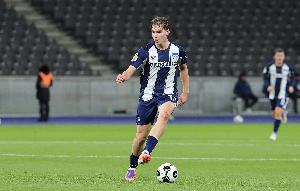 超越貝林！赫塔16歲后腰艾希霍恩成為近80年德國(guó)杯最年輕進(jìn)球者