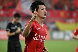 向余望：賽季目標(biāo)20球沒有達(dá)到，但是球隊(duì)目標(biāo)完成了