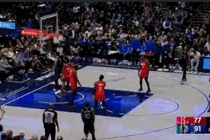 全民皆兵！馬紹爾弧頂壓哨三分轟進(jìn) 獨(dú)行俠單節(jié)37-20凈勝火箭17分