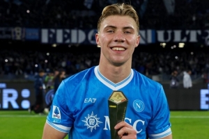 梅開(kāi)二度！霍伊倫當(dāng)選那不勒斯2-1尤文圖斯一役全場(chǎng)最佳