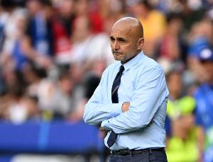 再次落?。∮任慕?次對(duì)陣那不勒斯1平3負(fù)，近9次交手僅取勝1場(chǎng)