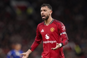 曼聯(lián)舊將：B費(fèi)踢得很差 且非領(lǐng)袖球員，利桑德羅才是天生領(lǐng)袖