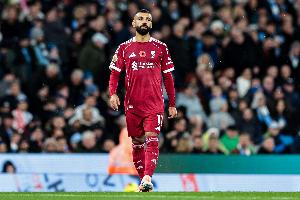 沙特媒體：新月談判薩拉赫轉(zhuǎn)會(huì)的傳聞不實(shí)，該討論純屬浪費(fèi)時(shí)間