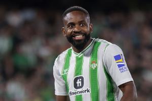 佩工：很遺憾巴坎布今天錯(cuò)失進(jìn)球良機(jī)，但這就是足球