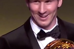 球王！梅西生涯金球獎(jiǎng)?lì)C獎(jiǎng)回顧！場(chǎng)下的競(jìng)爭(zhēng)者們一直在變！