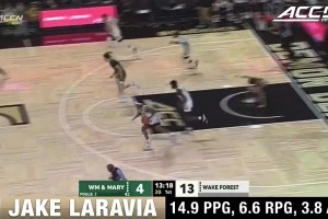 同時看到穿著上海球衣的張鎮(zhèn)麟和懷特塞德，有種恍惚的感覺