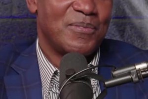 體型相當(dāng)一組！微笑刺客選前五控衛(wèi)：自己庫(kù)里保羅斯托克頓基德！