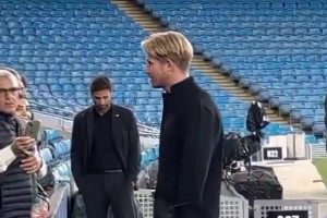 當你看到德布勞內(nèi)的肢體語言，就知道他想在這里退役