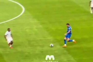 真降維打擊！曾經(jīng)的世一左特奧后場(chǎng)拿球狂帶60米一條龍破門！