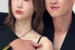 酷喔！周鵬攜嬌妻合拍視頻：中秋快樂，闔家幸福美滿！