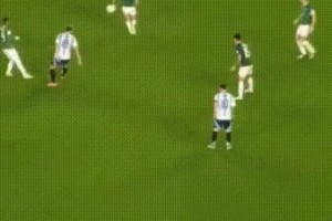 梅西：那些批評我散步的黑子們看看??