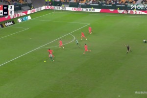 孔德禁區(qū)內(nèi)鏟倒阿布德送點！庫喬點射破門貝蒂斯3-5巴薩！